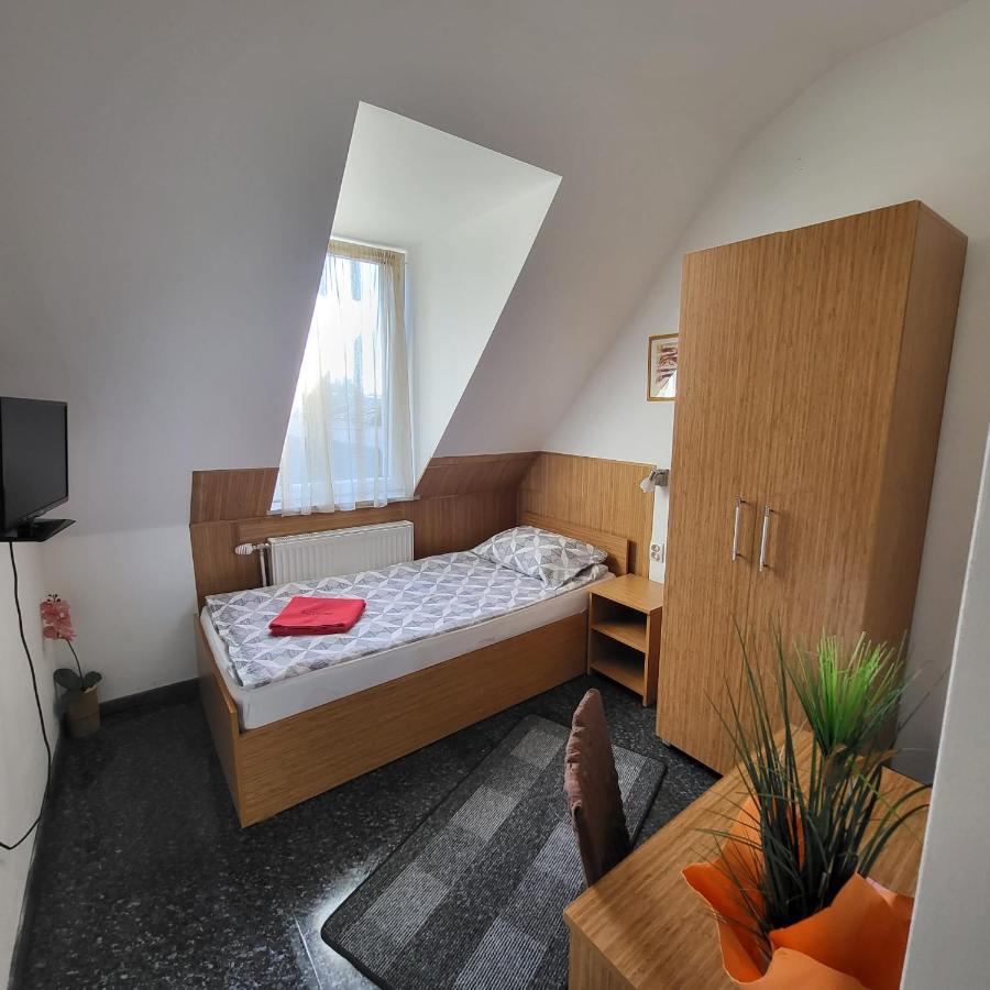 Haus Baron 1 Neckarau *