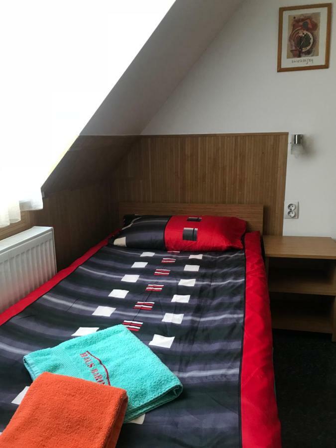 Haus Baron 1 Neckarau * City Airport Mannheim