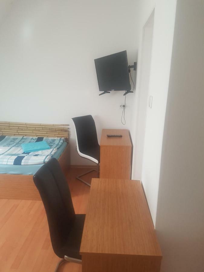 Guest house Haus Baron 1 Neckarau