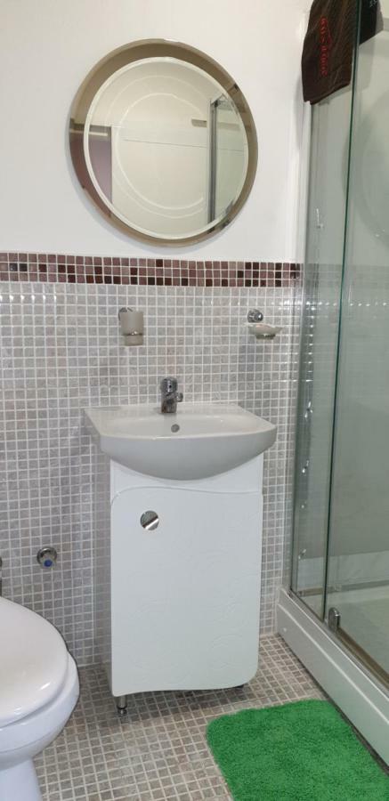 Haus Baron 1 Neckarau Guest house Mannheim
